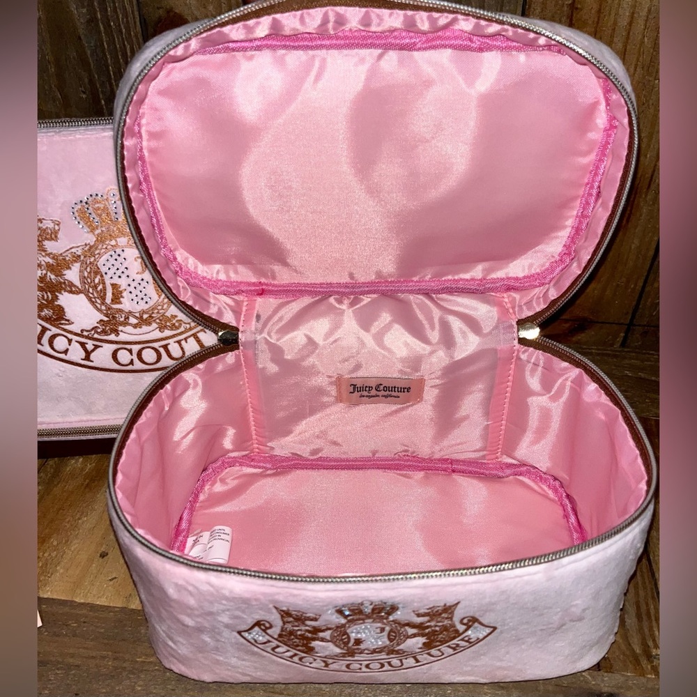 Juicy Couture Pink & Brown Matching Travel Bag Set of 2. - Picture 6 of 16